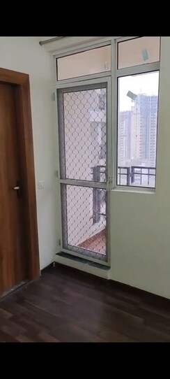 2 BHK Apartment For Sale in Jaypee Kensington Boulevard