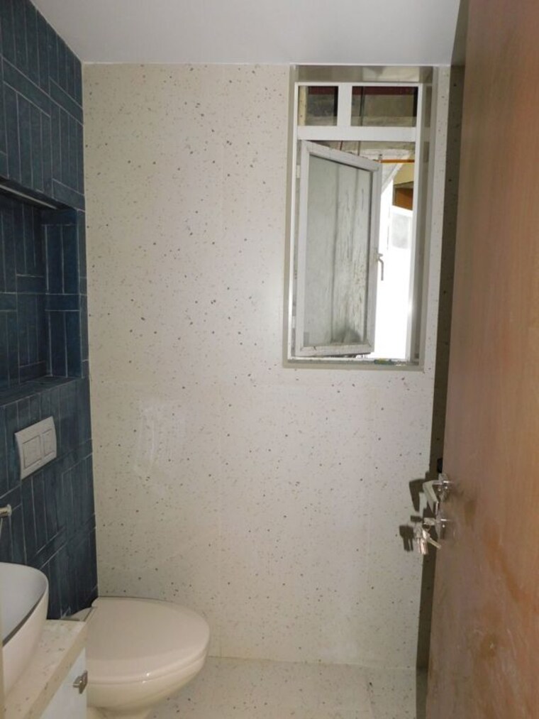 Bathroom, siddharth nagar 3 Bedroom 990 Sq.Ft. Apartment In Siddharth Nagar Mumbai 10520468