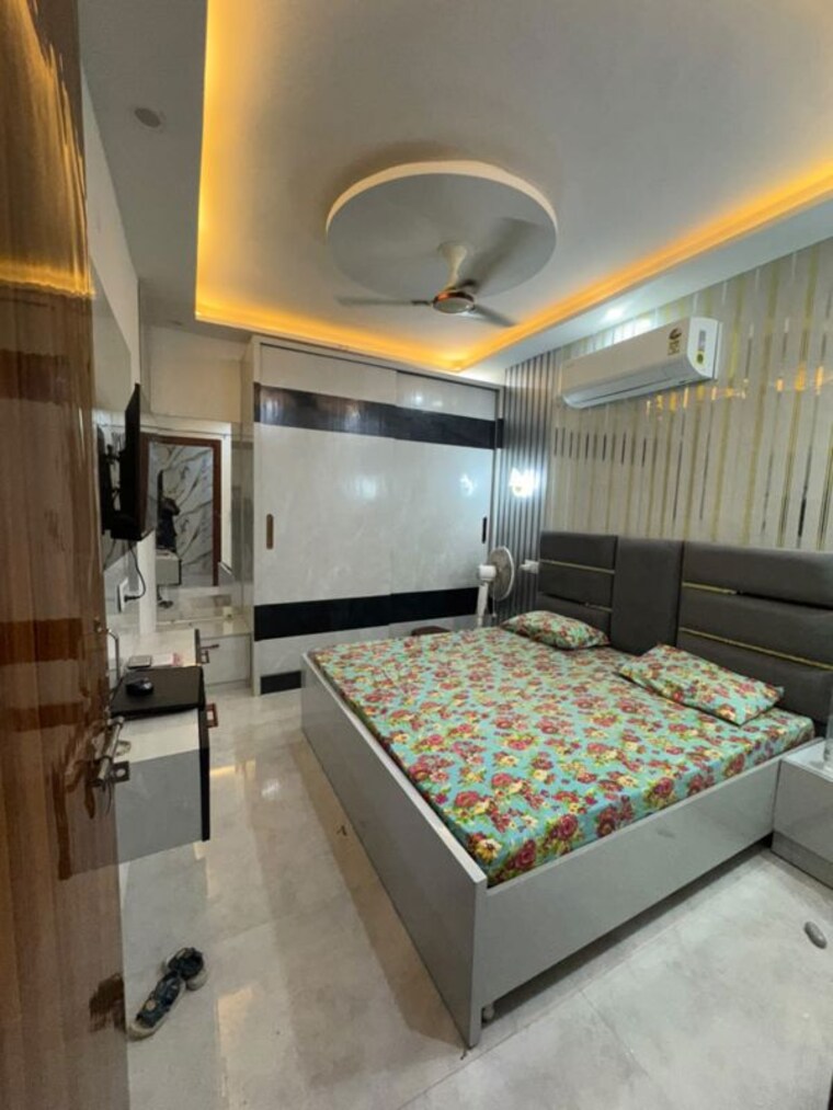 Bedroom, nawada 3 Bedroom 100 Sq.Yd. Builder Floor In Nawada Delhi 10520469