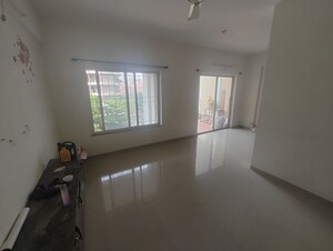 Room in 2 BHK Apartment at Kumar Purab, Hadapsar – for Rent