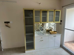 Room in 2.5 BHK Apartment at Candeur 40, Miyapur – for Rent