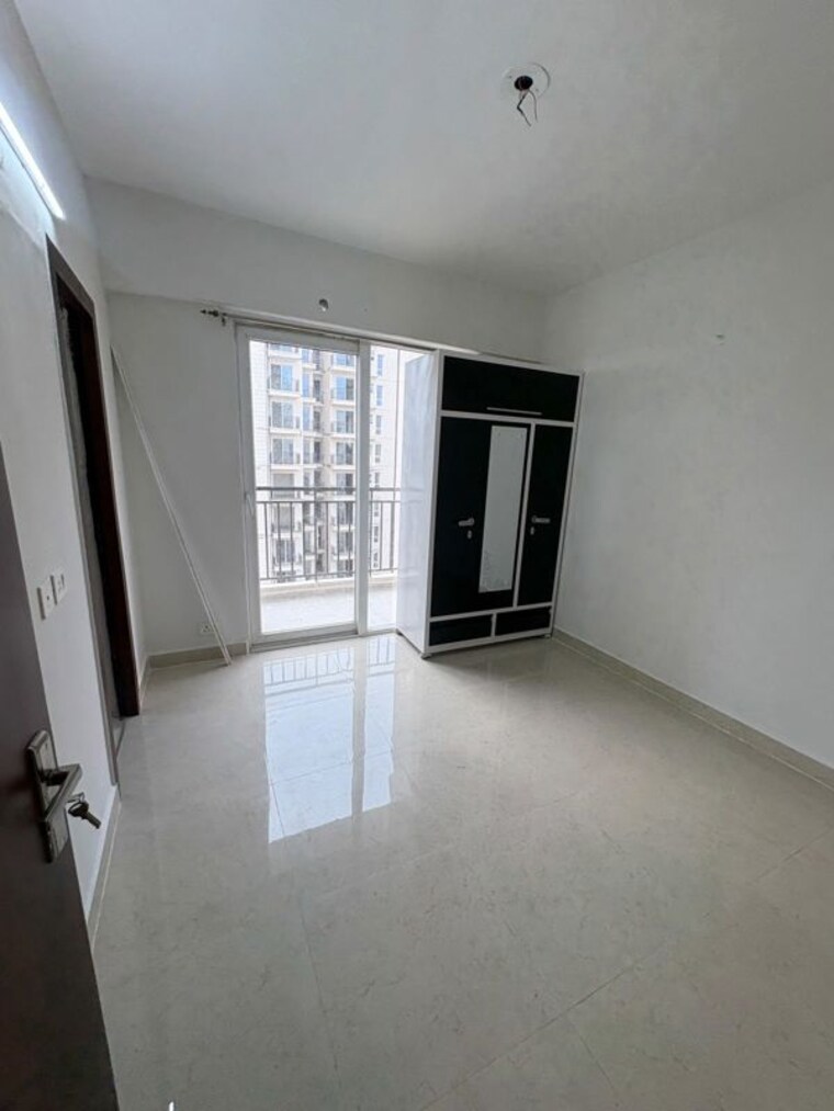 Room, signature-the-millennia-3 2 Bedroom 1000 Sq.Ft. Apartment In Sector 37d Gurgaon 10520547