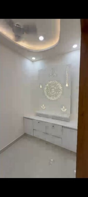 Furnished Amenities in 4 BHK Builder Floor at Dhingra Suburbian Floors, Sector 80 – for Sale