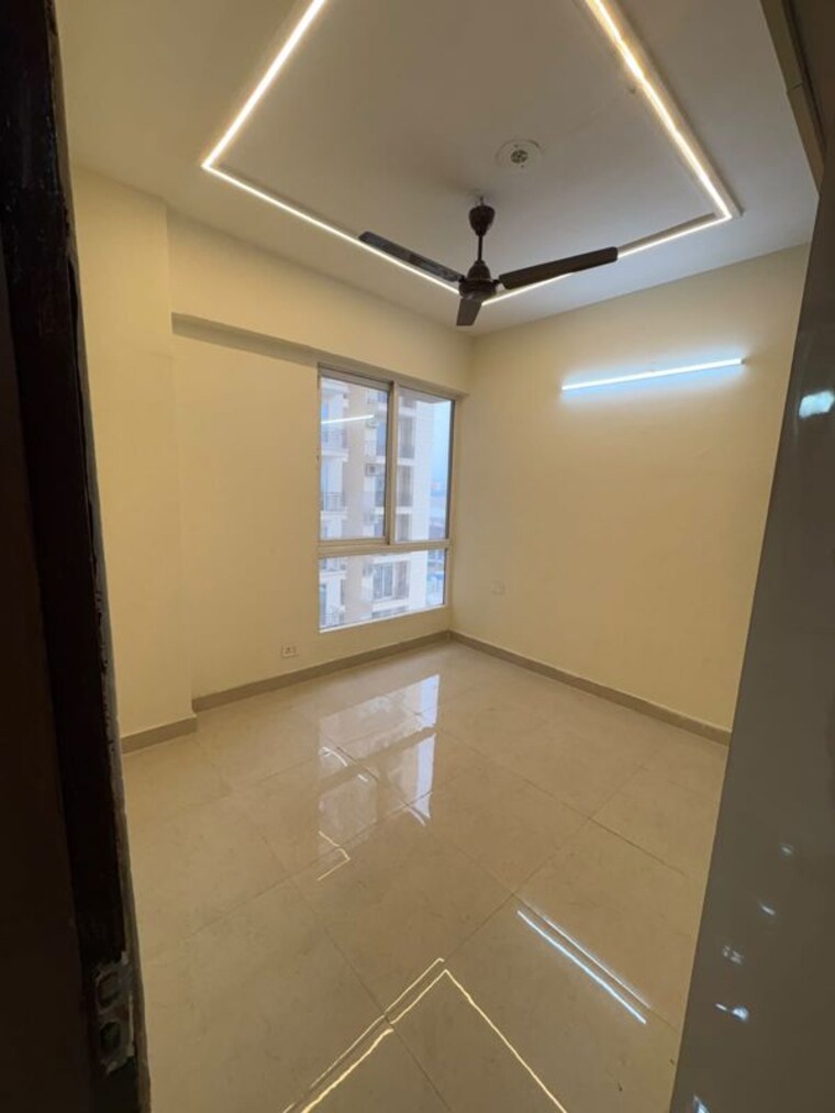 Room, signature-the-millennia-3 2 Bedroom 1000 Sq.Ft. Apartment In Sector 37d Gurgaon 10520553