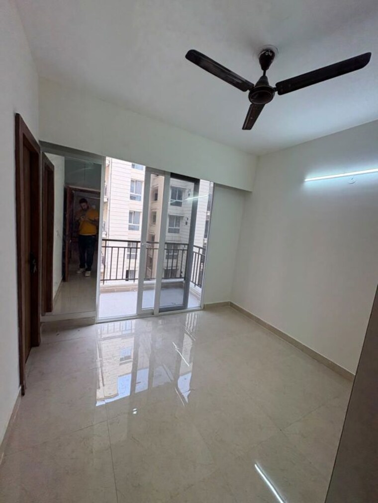 Room, signature-the-millennia-3 2 Bedroom 1000 Sq.Ft. Apartment In Sector 37d Gurgaon 10520554
