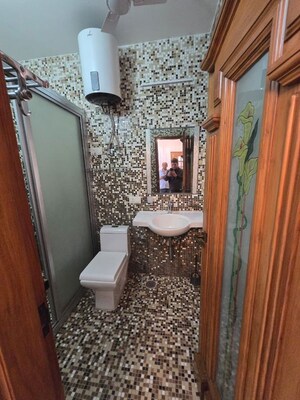 Attached Bathroom in 3 BHK Apartment at Green Park – for Rent