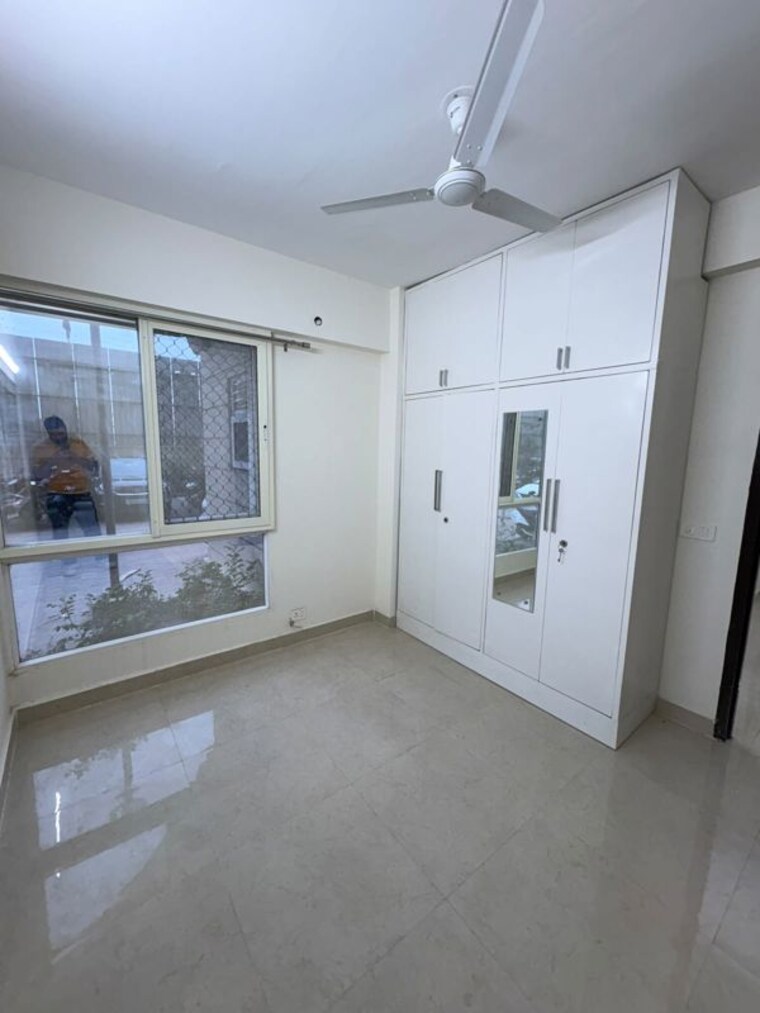 Room, signature-the-millennia-3 2 Bedroom 1000 Sq.Ft. Apartment In Sector 37d Gurgaon 10520558
