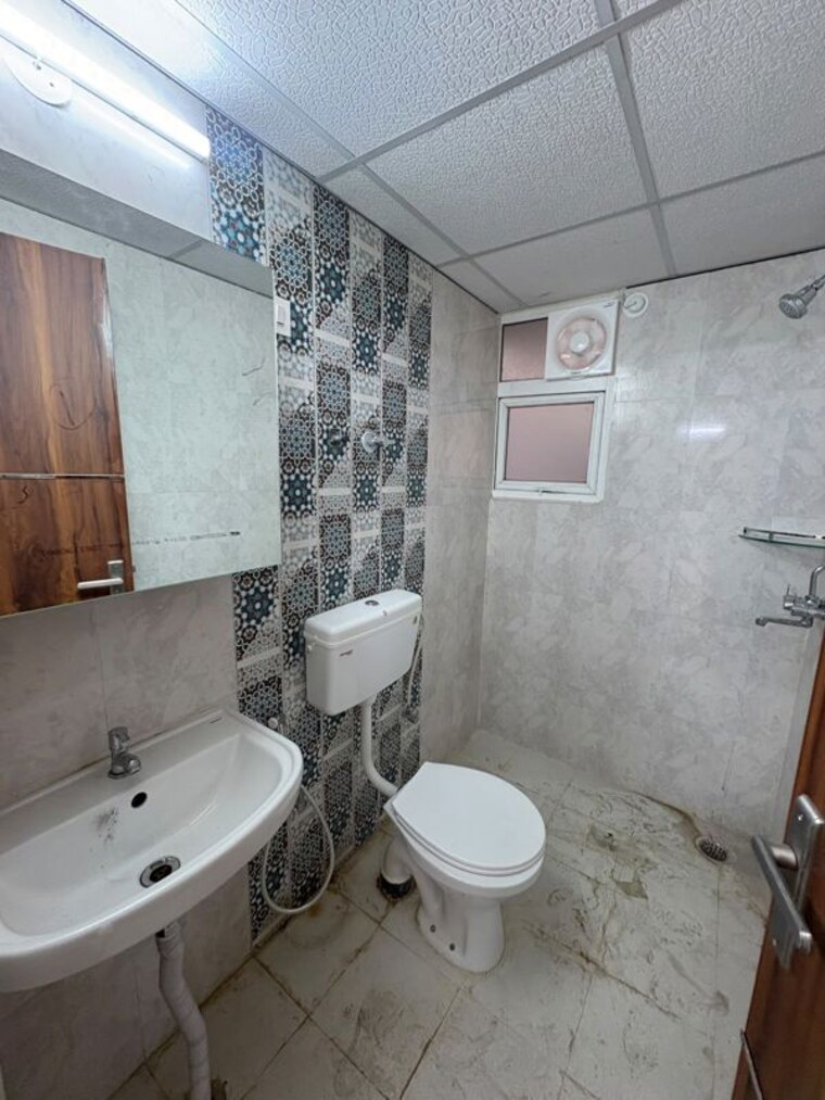 Bathroom, signature-the-millennia-3 2 Bedroom 1000 Sq.Ft. Apartment In Sector 37d Gurgaon 10520558