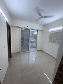 2 BHK Apartment For Rent in Signature The Millennia 3