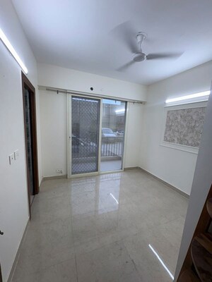 2 BHK Apartment For Rent in Signature The Millennia 3, Sector 37d