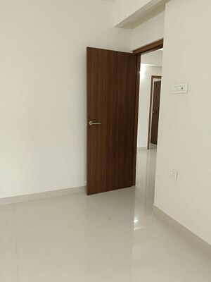 Room in 2 BHK Apartment at Warli Pada – for Rent