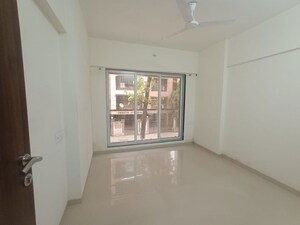Room in 2.5 BHK Apartment at Raheja Acropolis, Deonar – for Rent