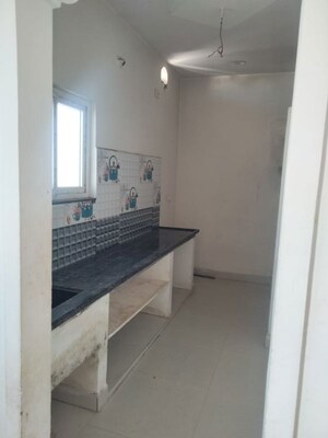 Bathroom in 1 BHK Builder Floor at Bhiknoor – for Rent