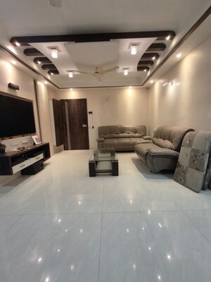 Team Area in 3 BHK Apartment at Wadhwa Imperial Heights, Goregaon West – for Rent
