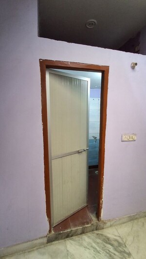 Furnished Amenities in 2 BHK Builder Floor at Indirapuram Shakti Khand 1 – for Rent