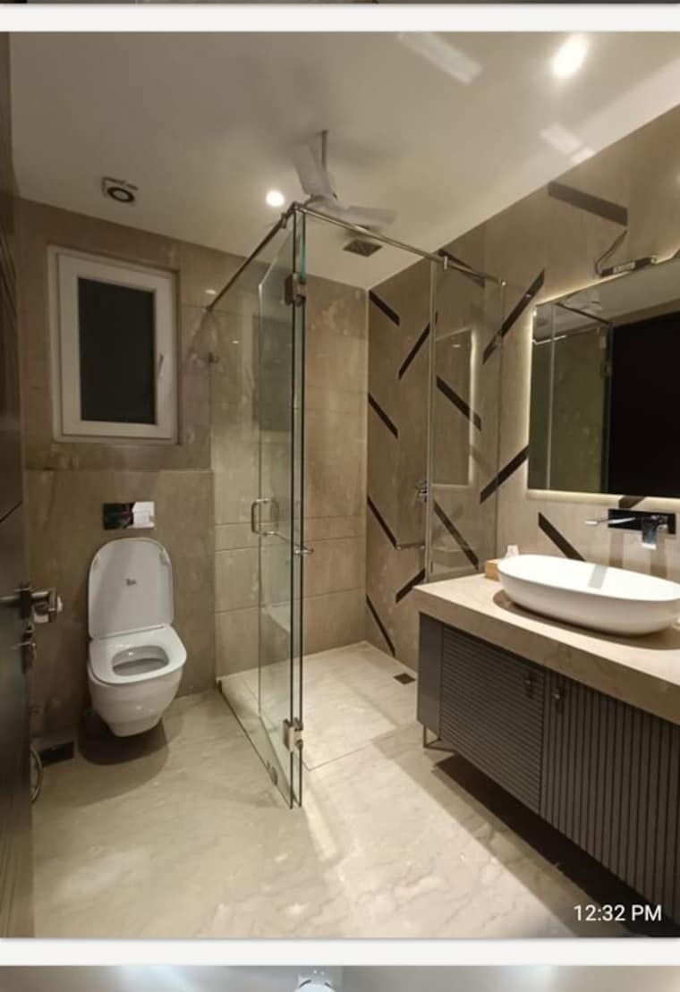 Bathroom, greater kailash ii 4 Bedroom 300 Sq.Ft. Builder Floor In Greater Kailash ii Delhi 10520601