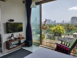 Room in 3 BHK Apartment at Mahalaxmi – for Sale