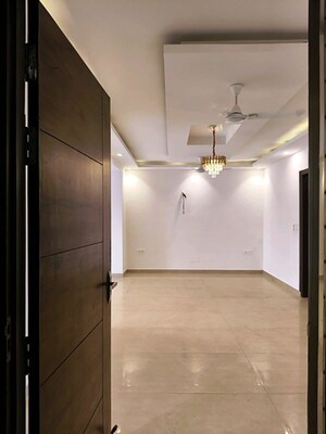 Bathroom in 2 BHK Builder Floor at Sector 22 – for Rent