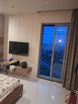 Living Room in 3 BHK Apartment at Venkatesh Skydale Phase 2, Sinhagad Road – for Rent