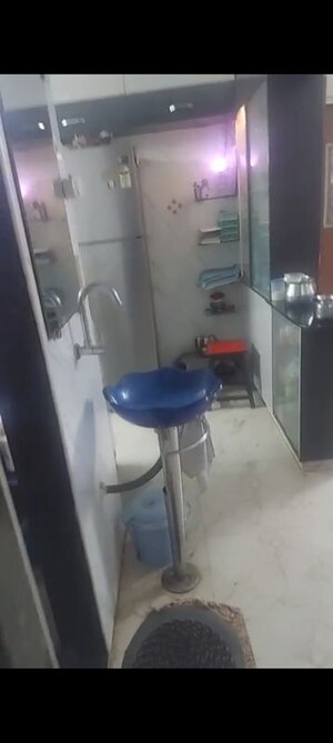 Team Area in 2 BHK Apartment at Satellite Silver, Andheri East – for Rent