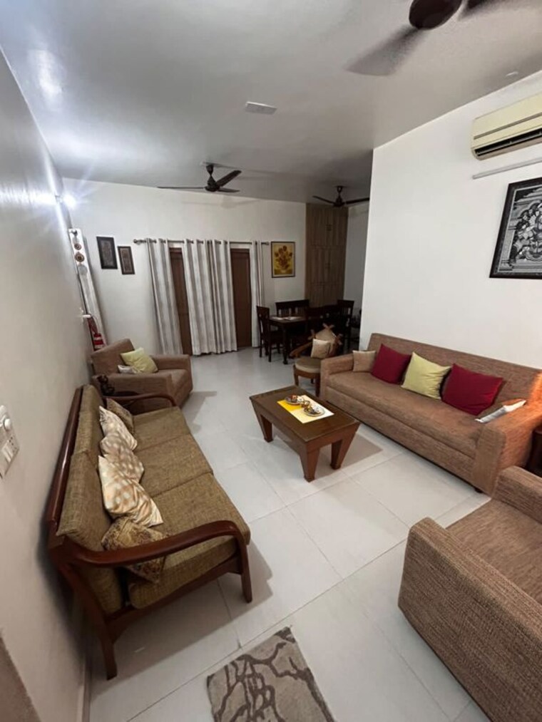 Living Room, bptp-district 3 Bedroom 180 Sq.Ft. Builder Floor In Sector 81 Faridabad 10520721