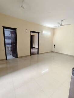 3 BHK + Study Room Apartment For Rent in Amrapali Silicon City