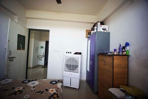Team Area in 2 BHK Apartment at Motera – for Sale