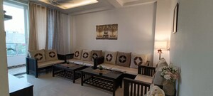 Living Room in 3 BHK Builder Floor at Sector 22 – for Rent