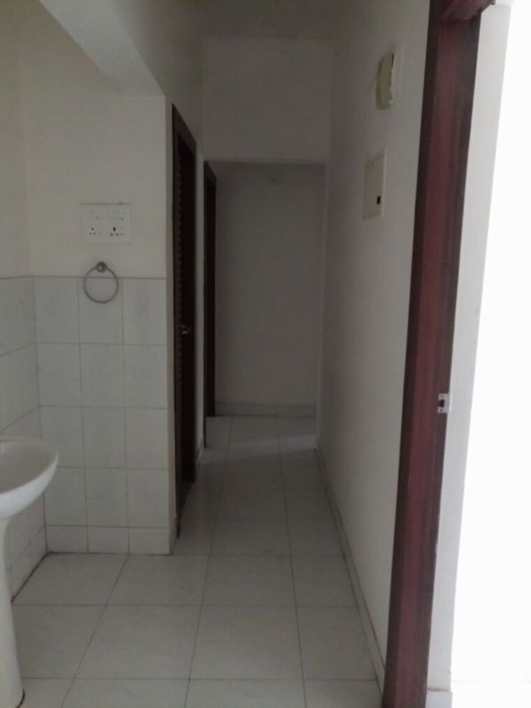 Bathroom, rahu-nisarg-society 2 Bedroom 1132 Sq.Ft. Apartment In Warje Pune 10520748