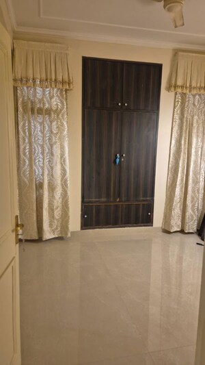 Bathroom in 2 BHK Builder Floor at South Extension – for Rent