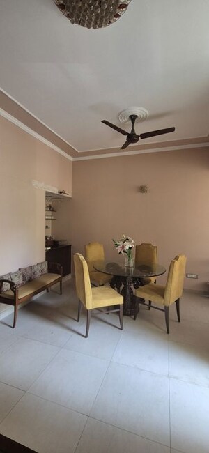 Team Area in 2 BHK Builder Floor at South Extension – for Rent