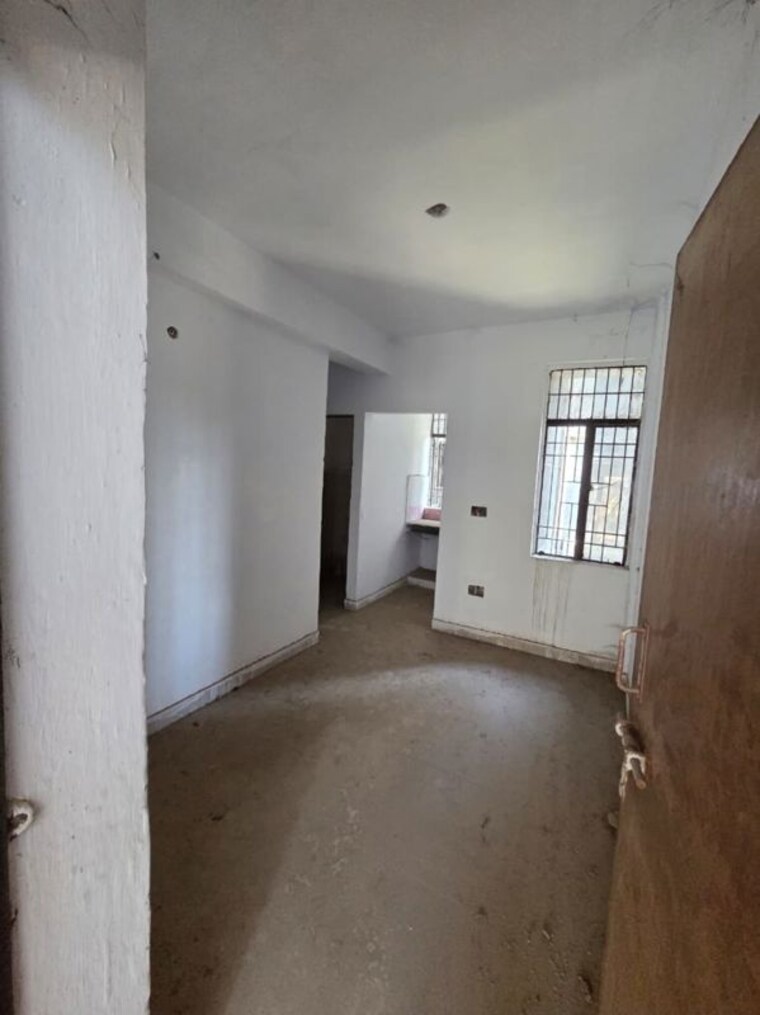 Room, sector 10 greater noida 1 Bedroom 323 Sq.Ft. Builder Floor In Sector 10 Greater Noida Greater Noida 10520722