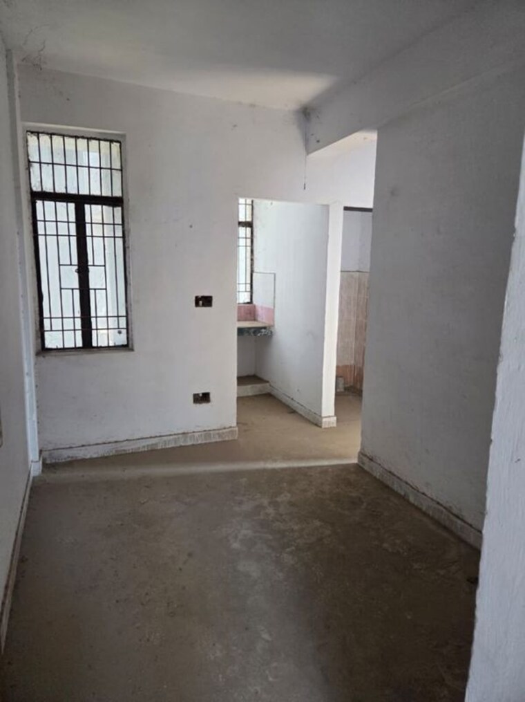 Room, sector 10 greater noida 1 Bedroom 323 Sq.Ft. Builder Floor In Sector 10 Greater Noida Greater Noida 10520722