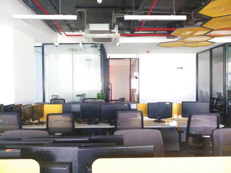 Team Area, vijay nagar Commercial Office Space 2100 Sq.Ft. In Vijay Nagar Indore 10520823