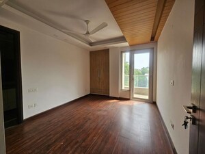 3 BHK Builder Floor For Rent in Uday Park