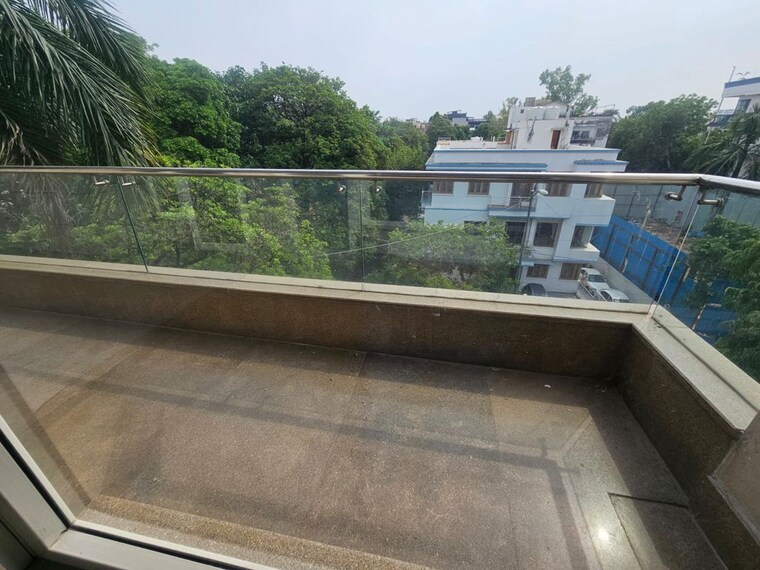 Balcony, uday park 3 Bedroom 217 Sq.Yd. Builder Floor In Uday Park Delhi 10520849
