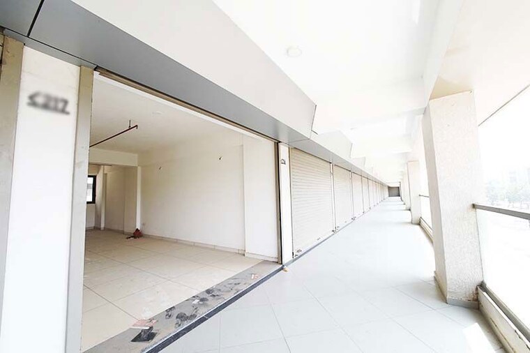 Room, nava naroda Commercial Shop 750 Sq.Yd. In Nava Naroda Ahmedabad 10520861