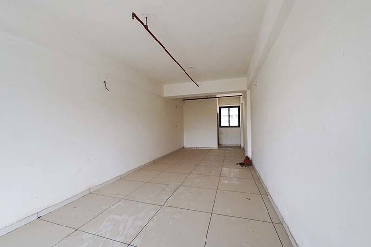 Room, nava naroda Commercial Shop 750 Sq.Yd. In Nava Naroda Ahmedabad 10520861