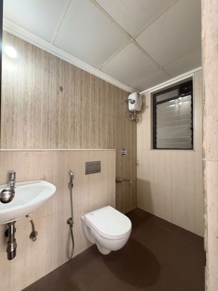 Bathroom, lodha-palava-city-lakeshore-greens 1 Bedroom 467 Sq.Ft. Apartment In Dombivli East Thane 10520864