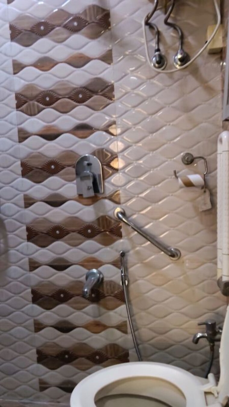 Bathroom, shri-balaji-ashirwad 2 Bedroom 500 Sq.Ft. Apartment In Malad West Mumbai 10520856