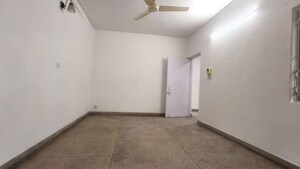 Room in 3 BHK Apartment at Vasant Kunj – for Rent