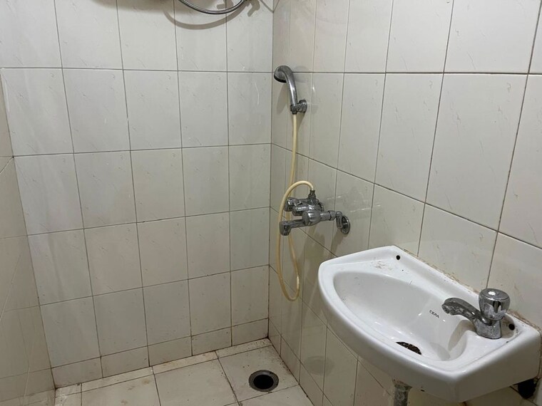 Bathroom, aishwarya-chs-sanpada 2 Bedroom 700 Sq.Ft. Apartment In Sanpada Navi Mumbai 10520908