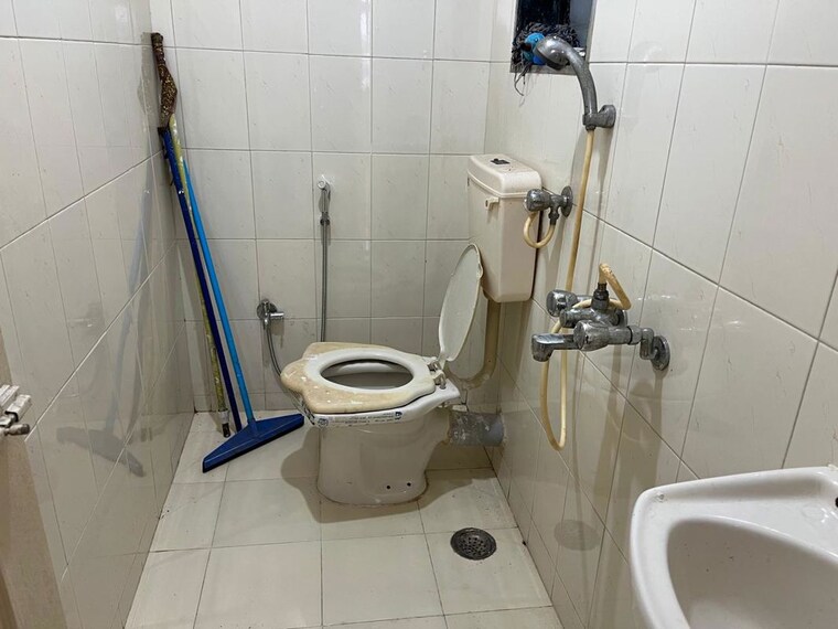 Bathroom, aishwarya-chs-sanpada 2 Bedroom 700 Sq.Ft. Apartment In Sanpada Navi Mumbai 10520908