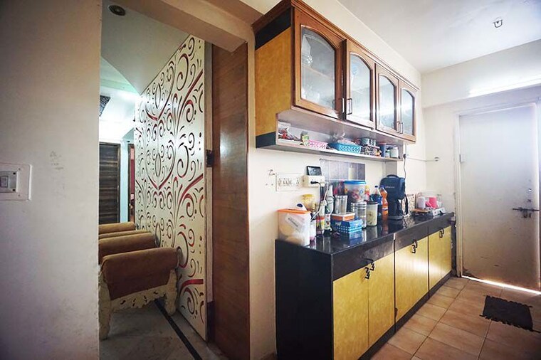 Kitchen, satellite 3 Bedroom 184 Sq.Yd. Apartment In Satellite Ahmedabad 10520910