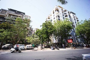 3 BHK Apartment – Exterior View View at Satellite - for Sale