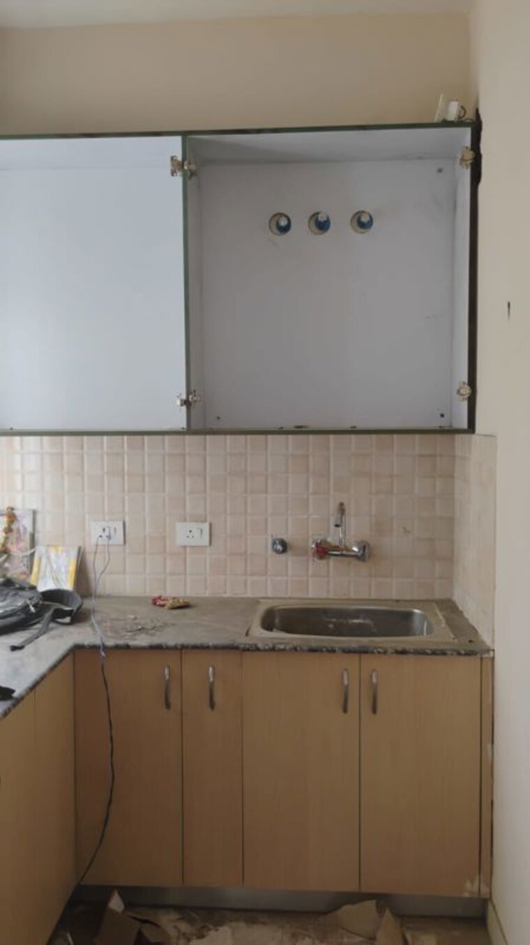 Kitchen, amrapali-ivory-heights 2 Bedroom 805 Sq.Ft. Apartment In Amrapali Dream Valley Greater Noida 10520938