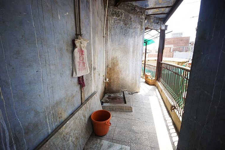 Balcony, khadia Commercial Shop 264 Sq.Ft. In Khadia Ahmedabad 10520959