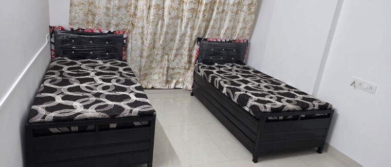 Bedroom, powai Pg For Boys & Girls In Powai 10520940