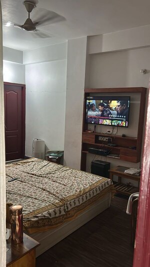 3 BHK Apartment For Rent in Amna Rolex Estate, Faizabad Road