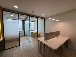 Room in  Office Space at Bhoomi 9 Business Bay, Malad West – for Rent